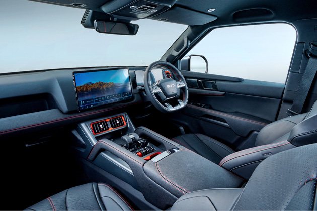 Shark 6 cabin with 15.6-inch touchscreen and digital cluster